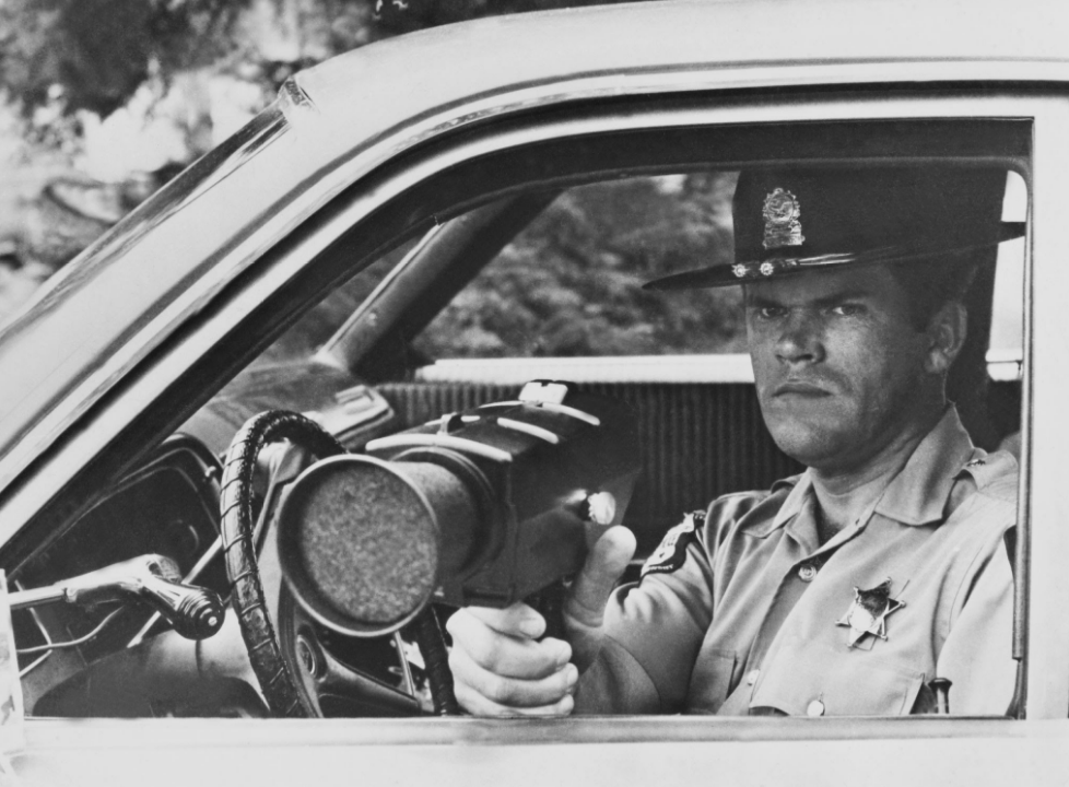 Araç Kamerası Lenslerinin Optik Evrimi: Sessiz Tanıktan Dijital Korneaya